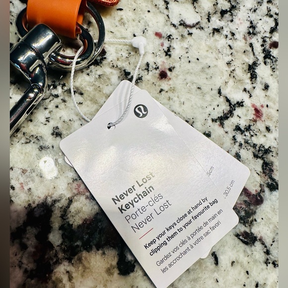 NWT Lululemon Keychain Never Lost Key Chain Orange ONE SIZE - Picture 7 of 11